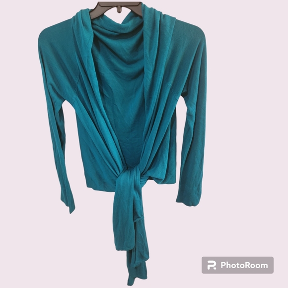 Cardigan - Picture 2 of 9